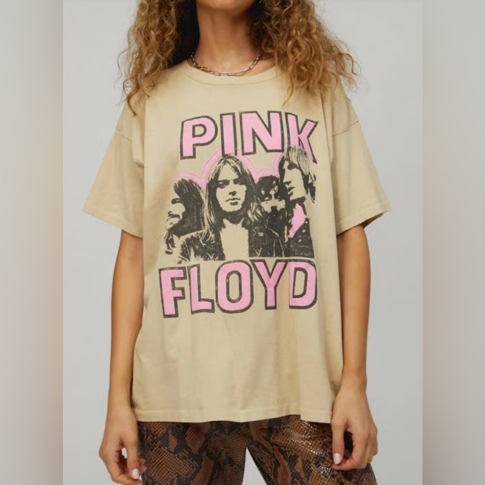Daydreamer Pink Floyd Band Tee Graphic Size M Oversized Tan Pink NEW